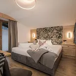 Gaestehaus Oblasser مايرهوفن