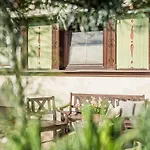 بيت ضيافة Gaestehaus Oblasser 3*
