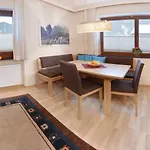 Gaestehaus Oblasser بيت ضيافة 3*